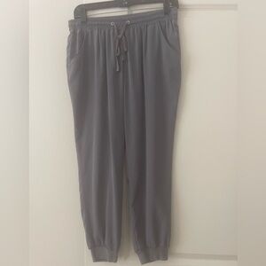Women’s New York & Company Gray Silk Pants - Size M